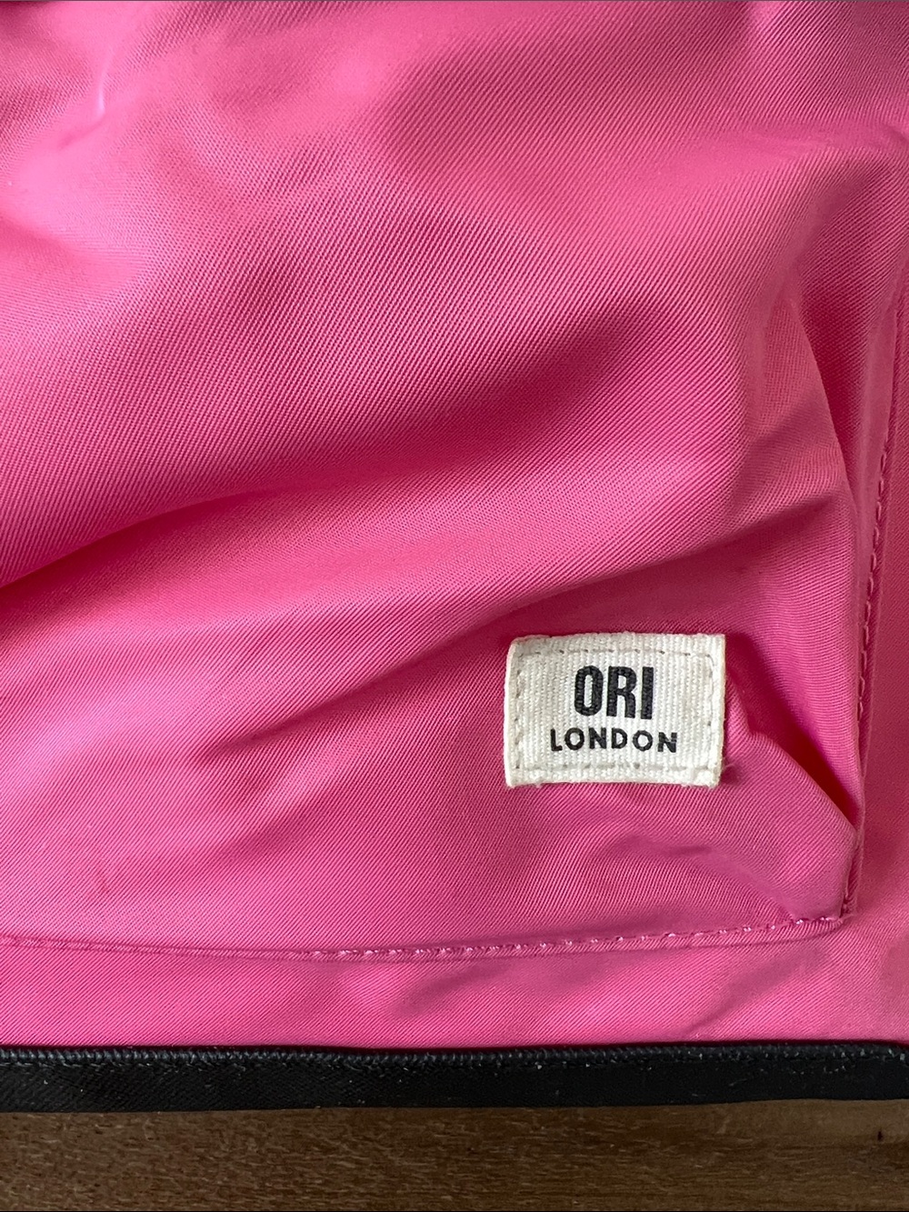 ORI London Women's Kennington Crossbody Bag in Baroque Pink - Picture 3 of 10
